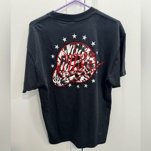 Men’s Nike embroidered basketball t-shirt. New with tags.